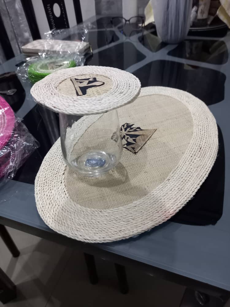 Ensemble Sous Plats traditionnel Contrasté "Duo Chroma" - Bicolore